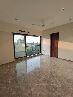 Room in 2 BHK Apartment at Juhu Road – for Sale