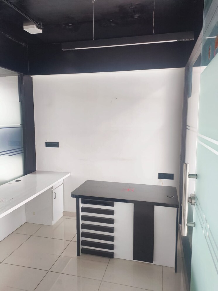 Kitchen, sun-westbank Commercial Office Space 810 Sq.Ft. In Navrangpura Ahmedabad 9084084