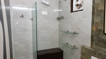 Bathroom in 3 BHK Builder Floor at Vaishali Sector 5 – for Rent