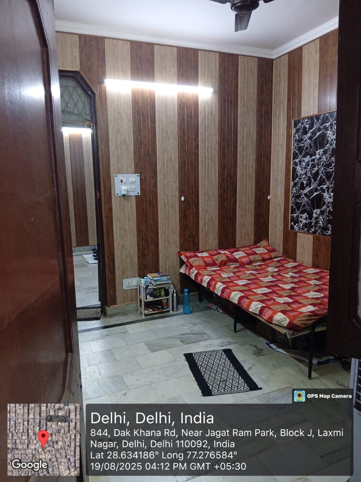 Bedroom, laxmi nagar 2 Bedroom 50 Sq.Yd. Apartment In Laxmi Nagar Delhi 9034422