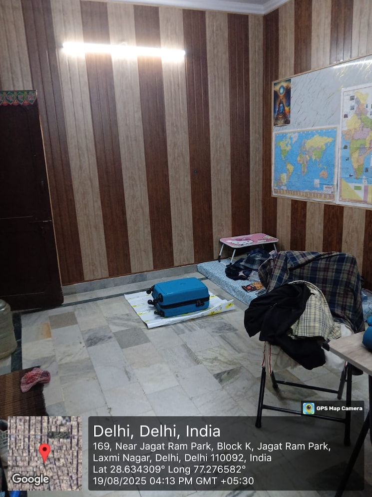 Room, laxmi nagar 2 Bedroom 50 Sq.Yd. Apartment In Laxmi Nagar Delhi 9034422