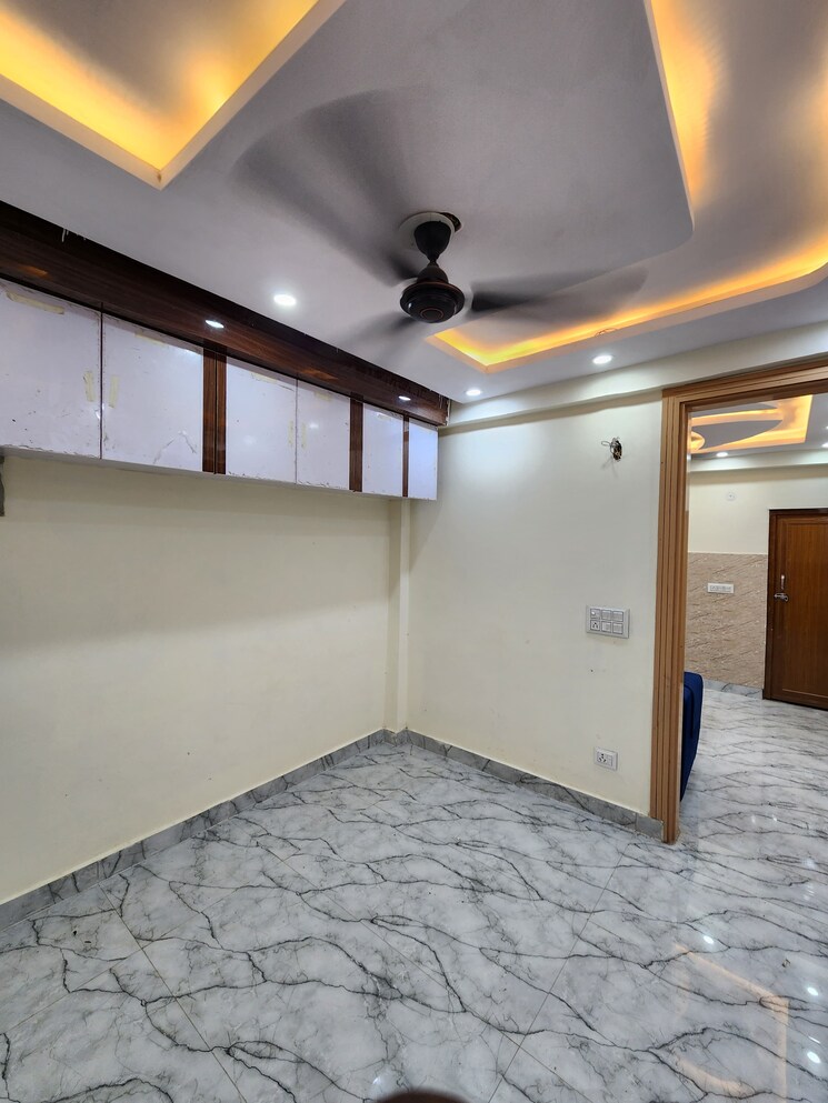 Room, uttam nagar 1 Bedroom 400 Sq.Ft. Builder Floor In Uttam Nagar Delhi 9084187