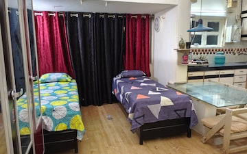 Pg For Rent in Malad East