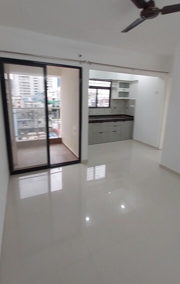 Room in 1 BHK Apartment at ARV Uthville, Kharadi – for Rent