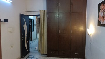 Room in 3 BHK Builder Floor at Vaishali Sector 5 – for Rent