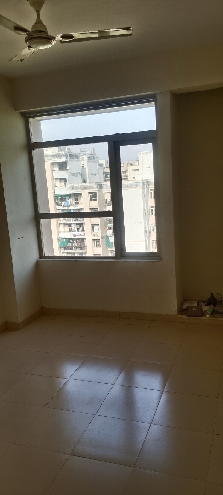 Room, auric-city-homes 3 Bedroom 618 Sq.Ft. Apartment In Sector 82 Faridabad 9084284