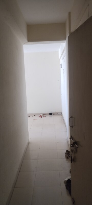 Bathroom in 3 BHK Apartment at Auric City Homes, Sector 82 – for Rent