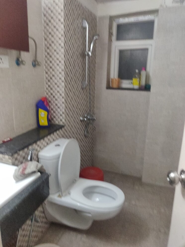 Bathroom, shri-radha-sky-gardens 3 Bedroom 1874 Sq.Ft. Apartment In Sector 16b Greater Noida Greater Noida 9084286