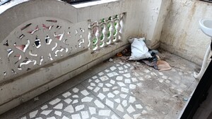 Balcony in 1 BHK Builder Floor at Vaishali Sector 4 – for Sale