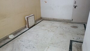 Living Room in 1 BHK Builder Floor at Vaishali Sector 4 – for Sale