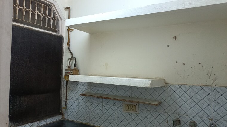 Kitchen, vaishali sector 4 1 Bedroom 580 Sq.Ft. Builder Floor In Vaishali Sector 4 Ghaziabad 9084319