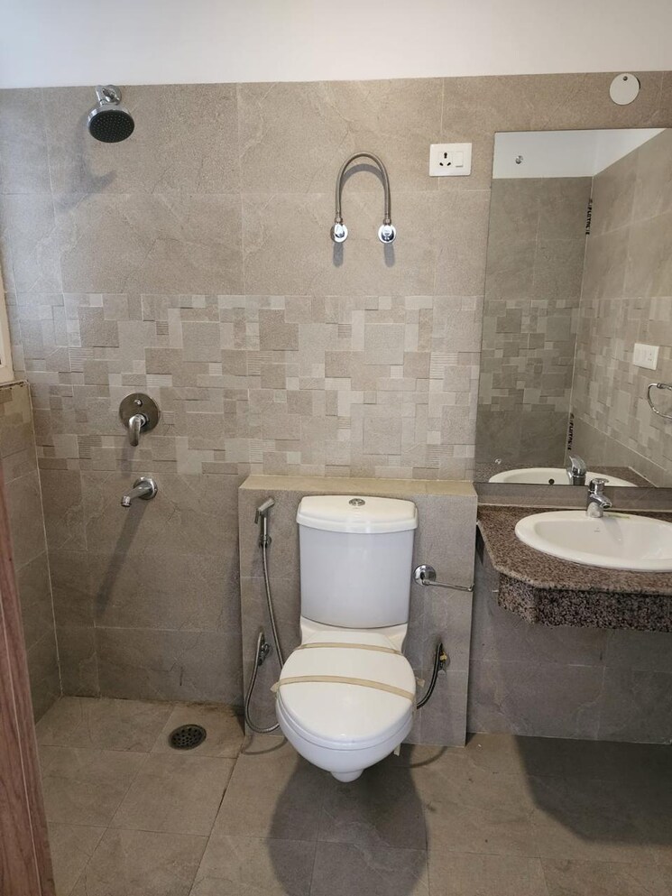 Bathroom, aims-greens-avenue 3 Bedroom 1450 Sq.Ft. Apartment In Sector 4 Greater Noida Greater Noida 9084388