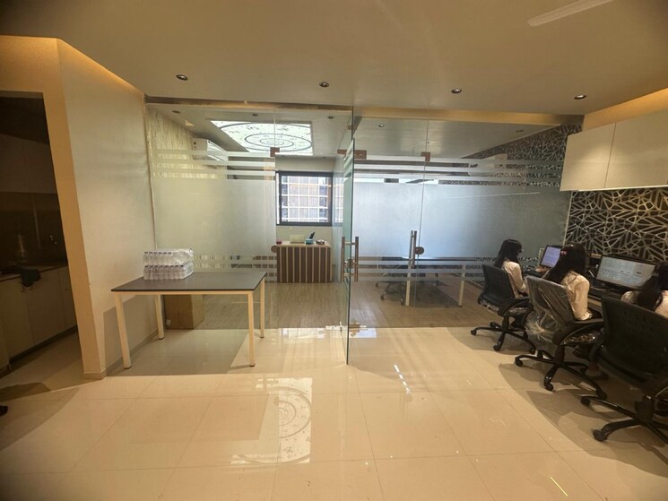 Team Area, vastrapur Commercial Office Space in IT/SEZ 1120 Sq.Ft. In Vastrapur Ahmedabad 9084424