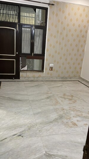 Room in 3 BHK Apartment at Supertech 34 Pavilion, Sector 34 – for Sale