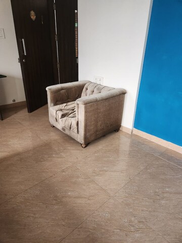 Room in 2 BHK Apartment at Kopar Khairane – for Rent