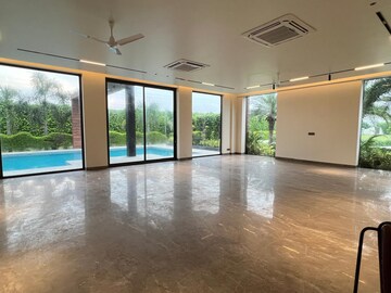 Room in 6+ BHK Villa at Shanti Kunj – for Rent