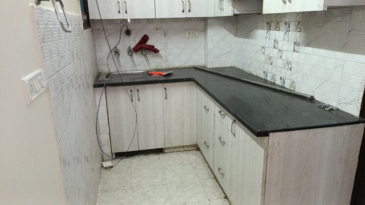 Kitchen, vaishali sector 6 2 Bedroom 810 Sq.Ft. Builder Floor In Vaishali Sector 6 Ghaziabad 9084527