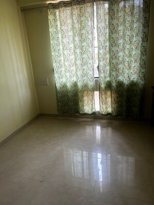 Room in 1 BHK Apartment at Lodha Paradise, Majiwada – for Sale