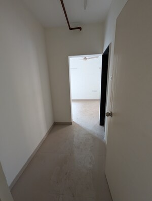 Room in 2 BHK Apartment at Indiabulls Greens, New Panvel – for Sale