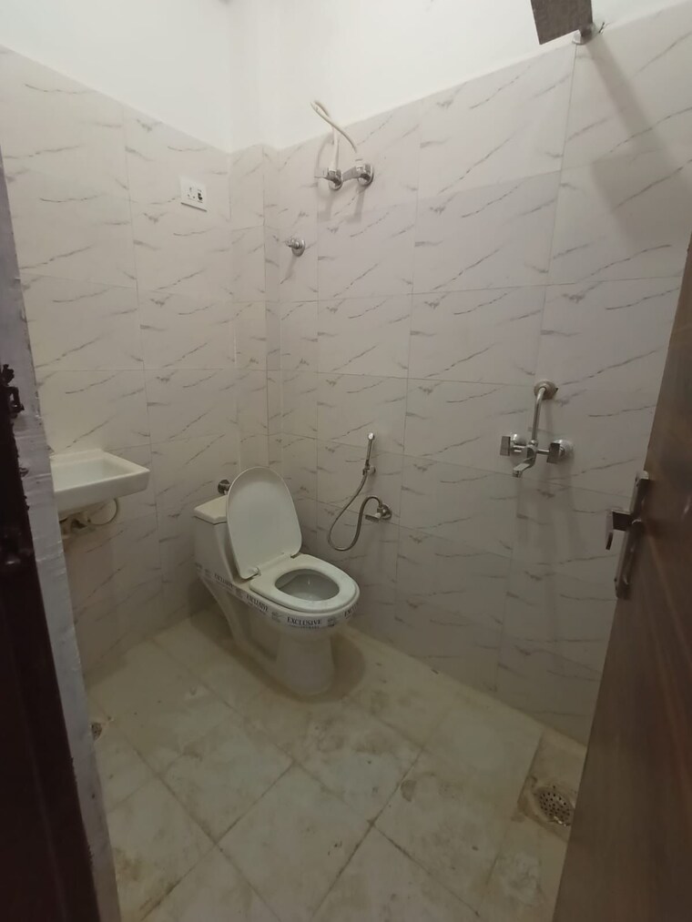 Bathroom, ambesten-twin-county 2 Bedroom 1010 Sq.Ft. Builder Floor In Sector 1 Greater Noida Greater Noida 9084591