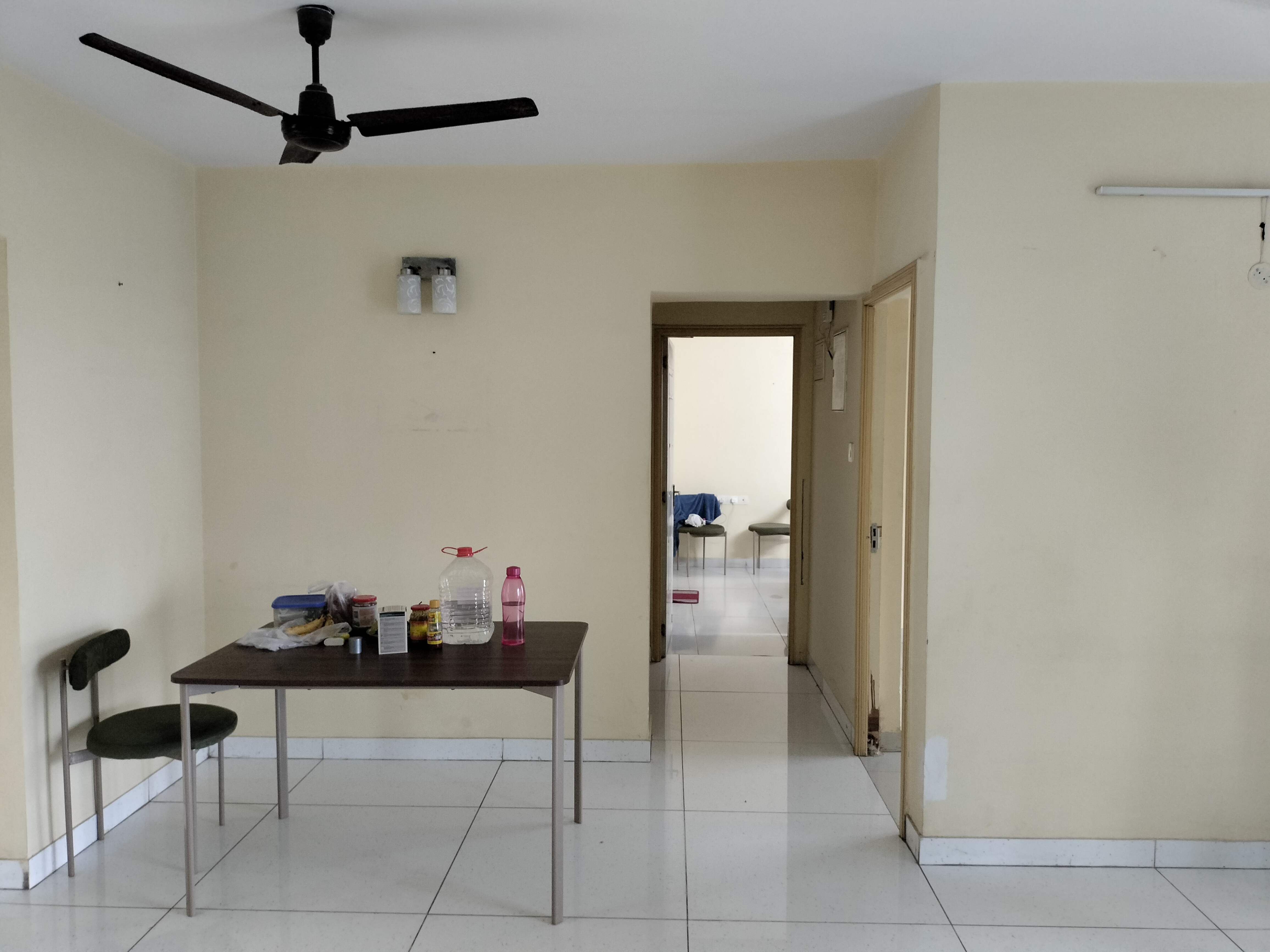 2 BHK Apartment For Rent in Nakshatra Swastik Alps