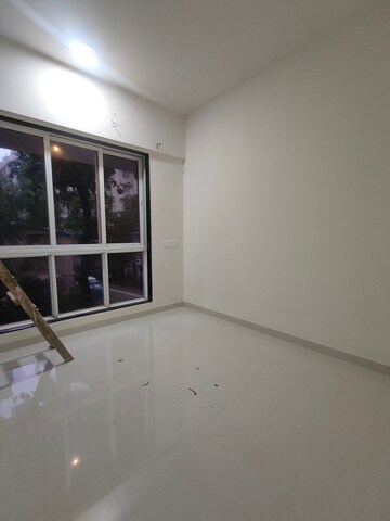Room in 1.5 BHK Apartment at Dinaco Darshan CHS, Dahisar West – for Rent