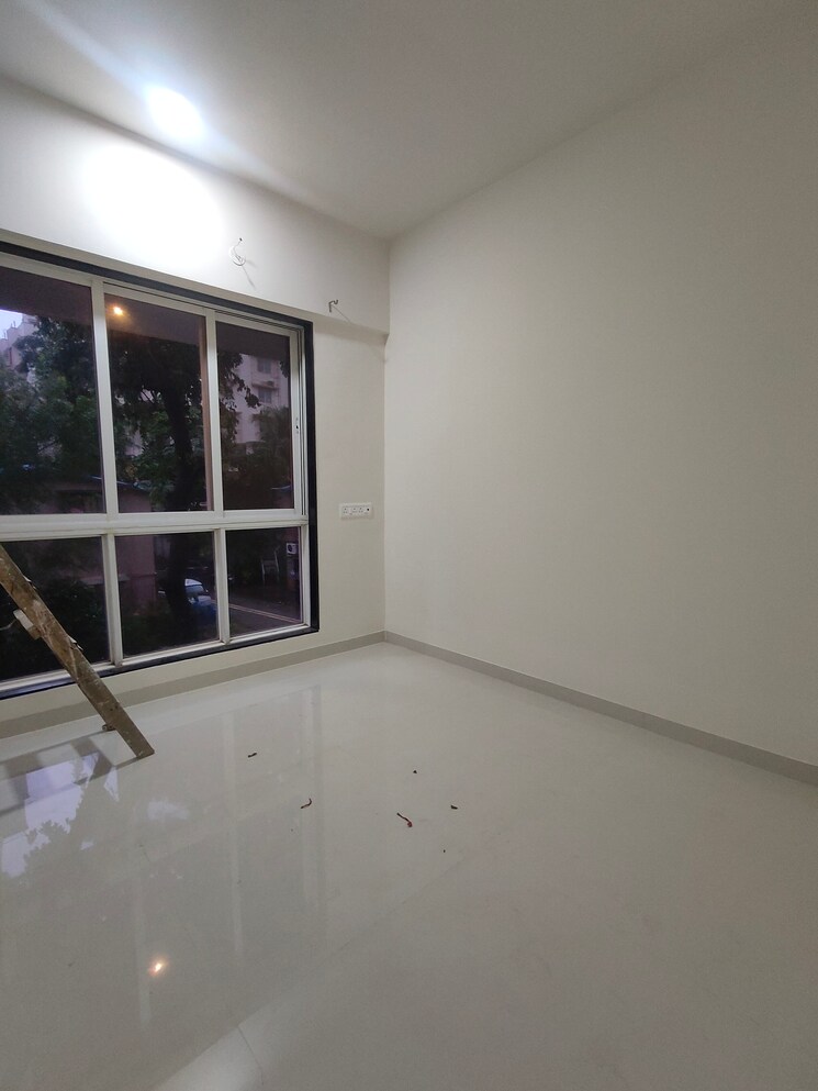 Room, dinaco-darshan-chs 1.5 Bedroom 475 Sq.Ft. Apartment In Dahisar West Mumbai 9084645