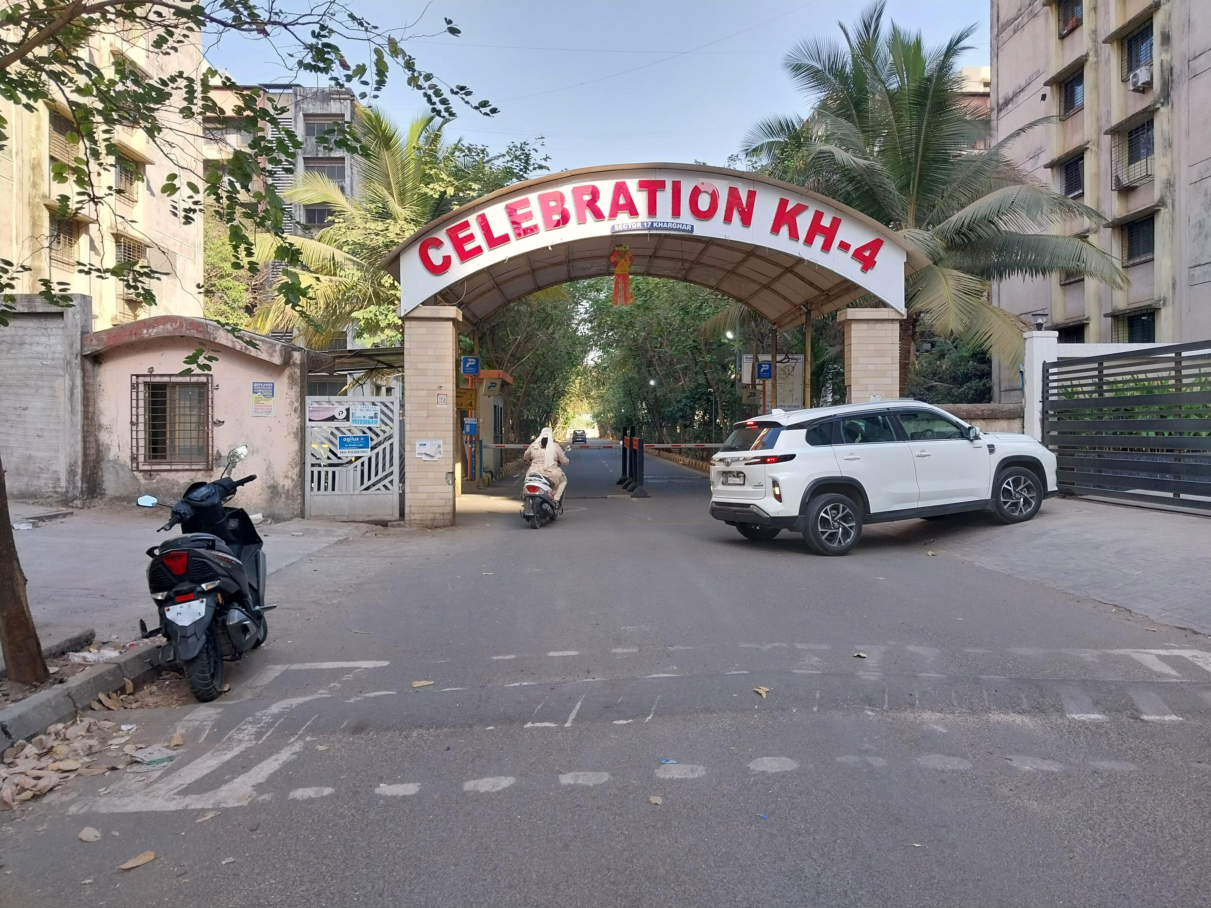 2 BHK Apartment For Sale in Kharghar Celebration KH4 Co-oP HSG Society Ltd