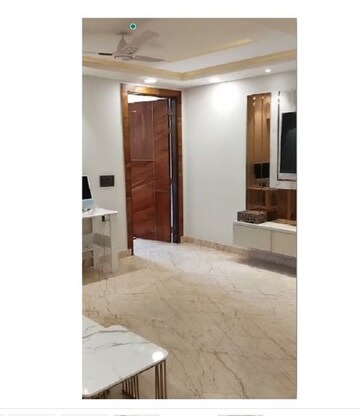 Room in 2.5 BHK Builder Floor at Jeewan Nagar – for Rent