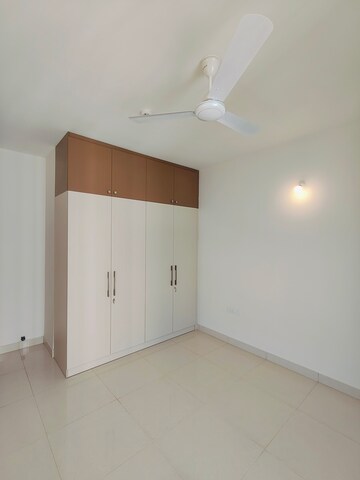 Room in 2 BHK Apartment at Brigade Cornerstone Utopia, Varthur – for Rent