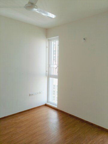 Room in 2 BHK Apartment at Brigade Cornerstone Utopia, Varthur – for Rent