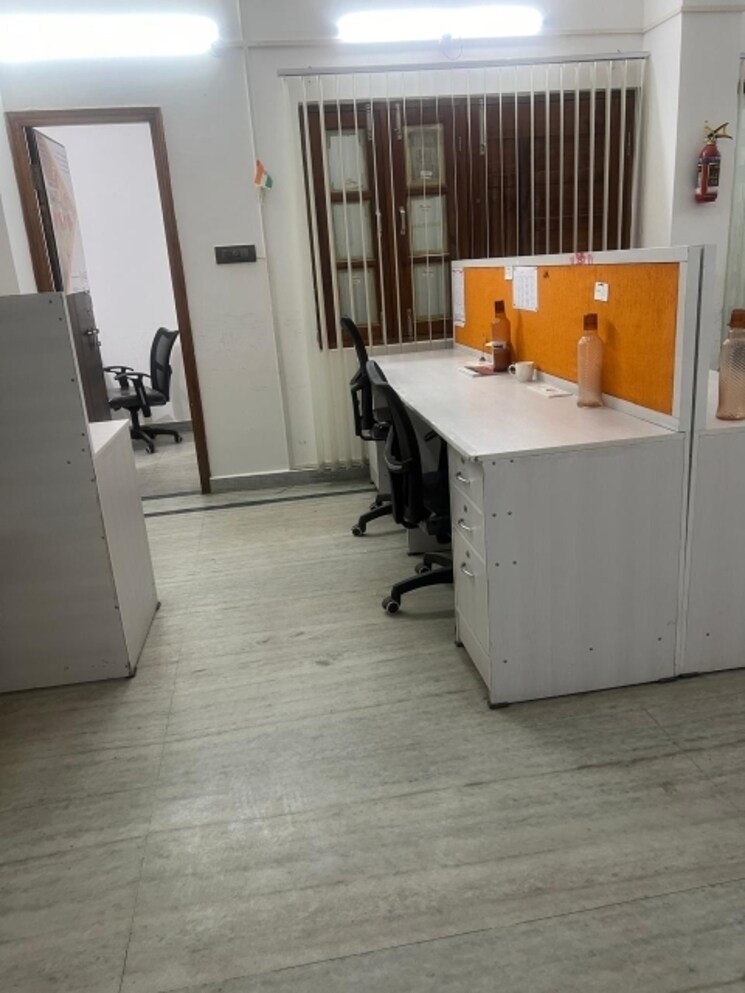 Balcony, exhibition road Commercial Office Space 1250 Sq.Ft. In Exhibition Road Patna 9084673