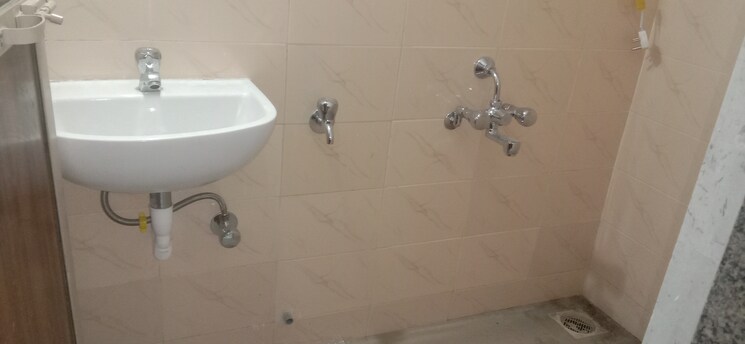 Bathroom, group-satellite-elegance 1 Bedroom 350 Sq.Ft. Apartment In Goregaon East Mumbai 9084684