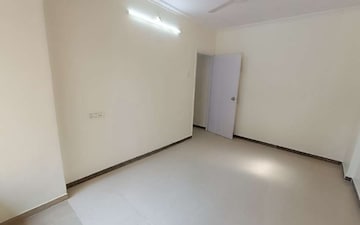 2 BHK Apartment For Rent in Dahisar West