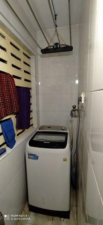 Bathroom in 2 BHK Apartment at Panchpakhadi Jewel, Panch Pakhadi – for Sale