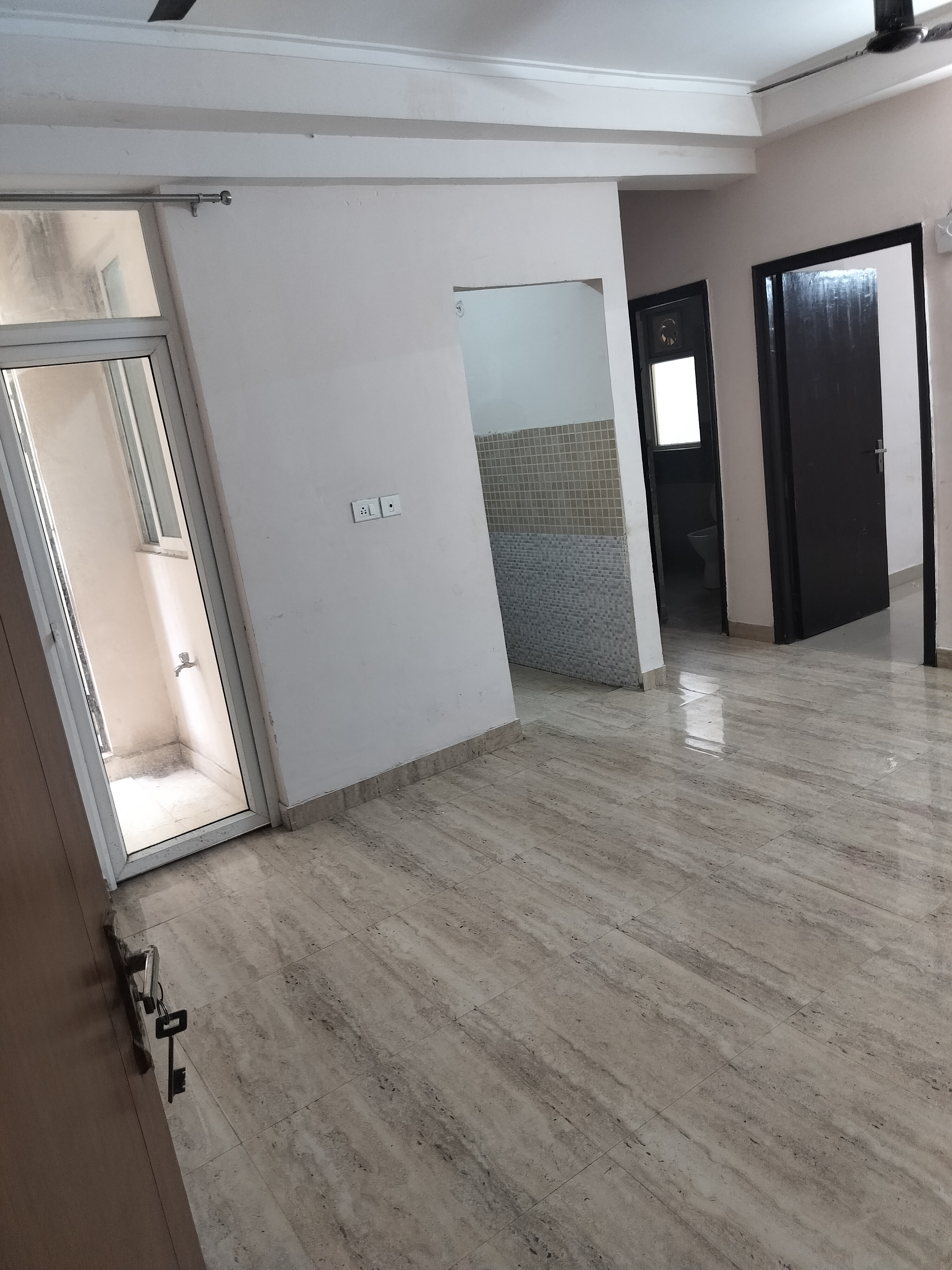 2 BHK Apartment For Rent in Amrapali Golf Homes