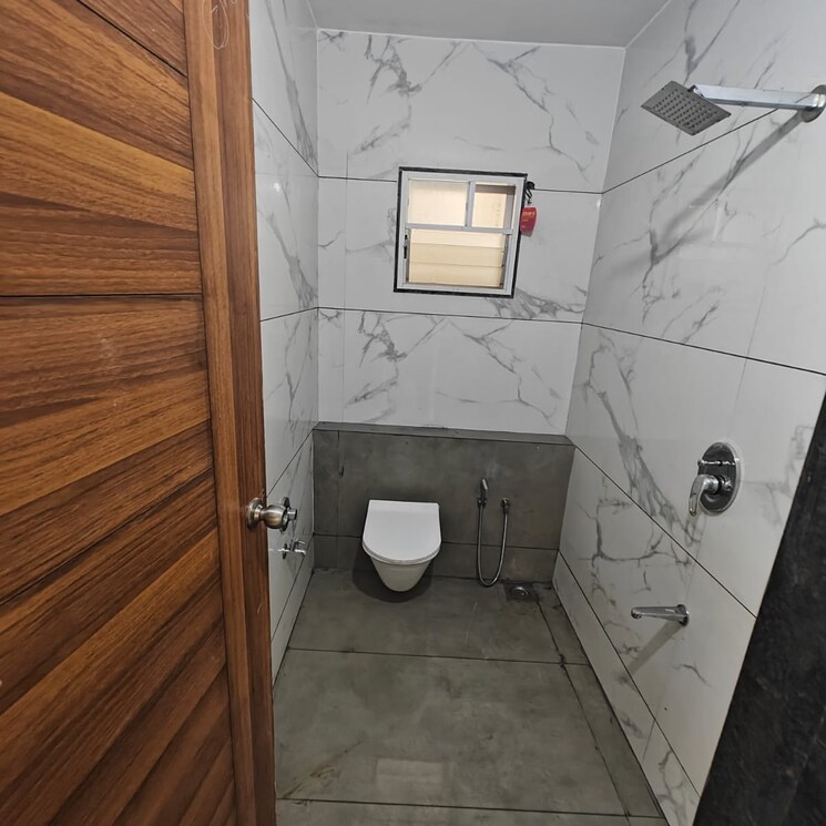 Bathroom, abhishek-alyssum 3 Bedroom 1240 Sq.Ft. Apartment In New Sama Vadodara 9084745