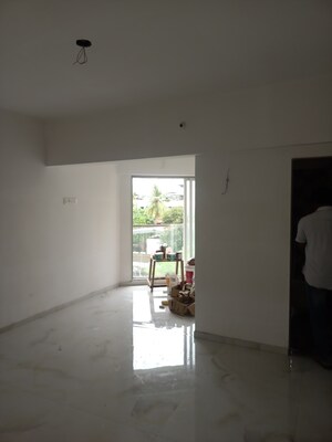 Room in 2 BHK Apartment at Vartak Nagar – for Sale