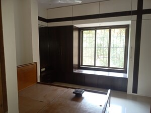 Room in 2 BHK Apartment at Vartak Nagar – for Sale