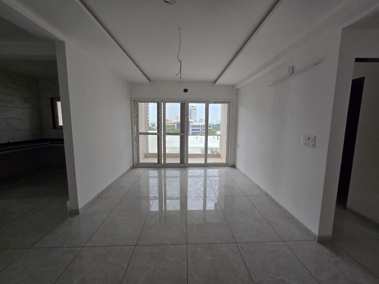 Room, sama savli road 4 Bedroom 1800 Sq.Ft. Apartment In Sama Savli Road Vadodara 9084801