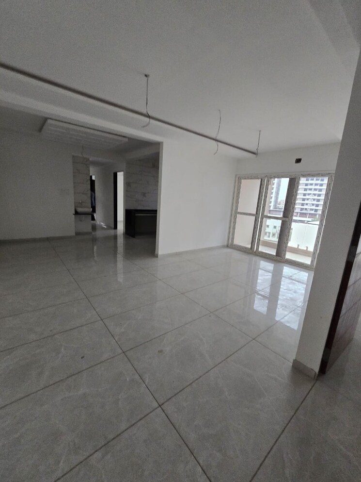 Room, sama savli road 4 Bedroom 1800 Sq.Ft. Apartment In Sama Savli Road Vadodara 9084801