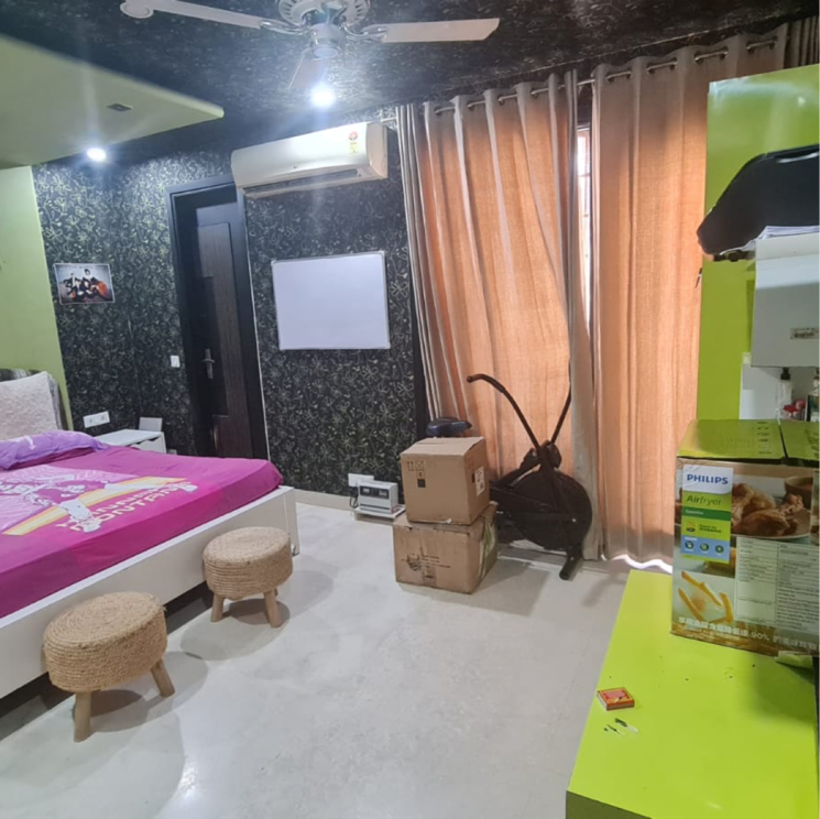 Living Room, greater kailash i 4 Bedroom 300 Sq.Yd. Builder Floor In Greater Kailash I Delhi 9083766