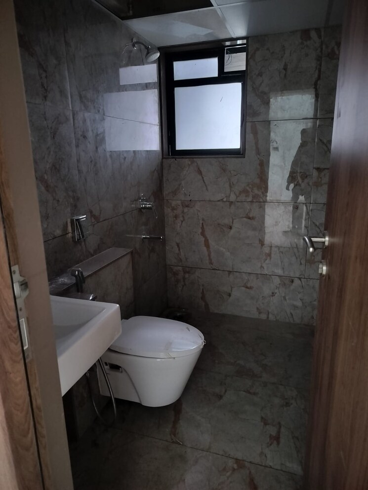 Bathroom, pride-atlantic 4 Bedroom 2700 Sq.Ft. Apartment In Charholi Budruk Pune 9084860