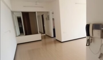 Room in 2 BHK Apartment at Soham Tropical Lagoon, Ghodbunder Road – for Sale