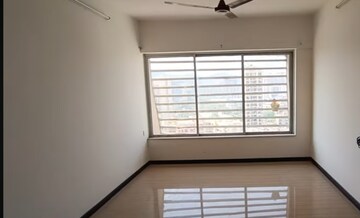 Room in 2 BHK Apartment at Soham Tropical Lagoon, Ghodbunder Road – for Sale