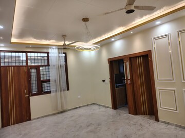 Room in 2 BHK Apartment at Ramprastha Apartments, Ramprastha Colony – for Rent