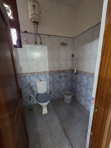 Bathroom in 3 BHK Independent House at Ansal Sushant Lok I, Sector 43 – for Rent