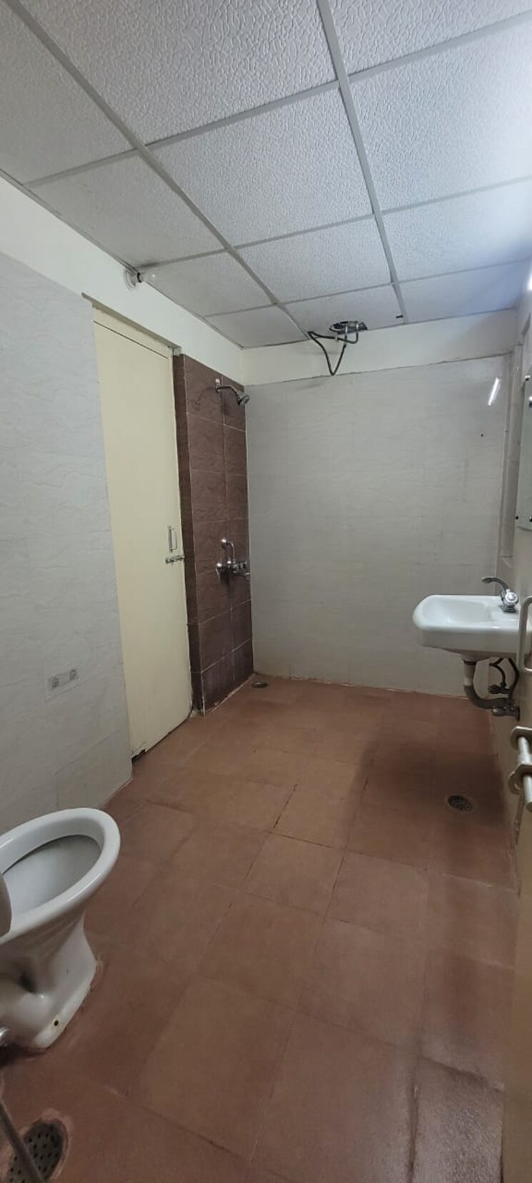 Bathroom, sushant golf city 2.5 Bedroom 1550 Sq.Ft. Apartment In Sushant Golf City Lucknow 9084893