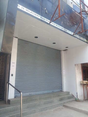  Shop For Rent in Laxmi Nagar
