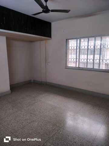 Room in 3 BHK Apartment at Taratala – for Rent